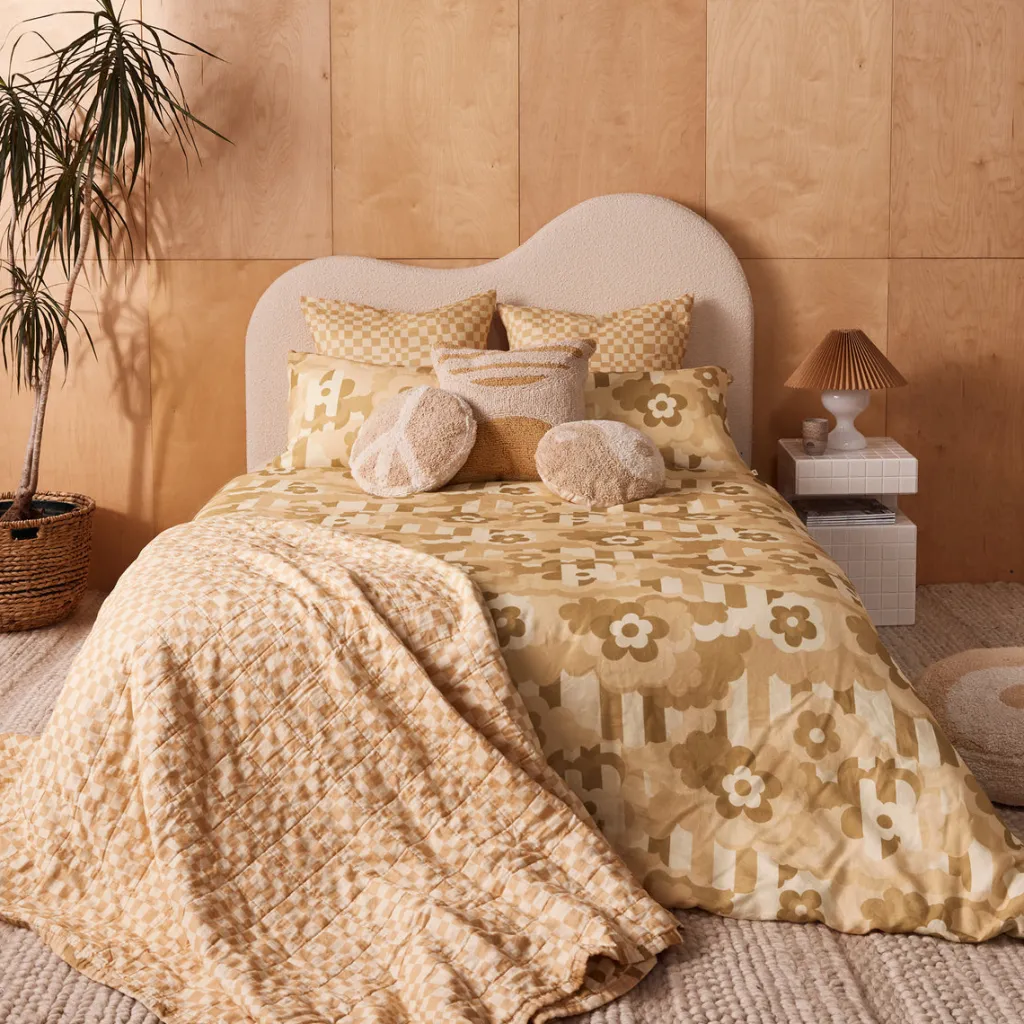 petal_puff_flax_linen_qui_1.webp Banabae Petal Puff Flax Linen Quilt Cover- Adults Bedding