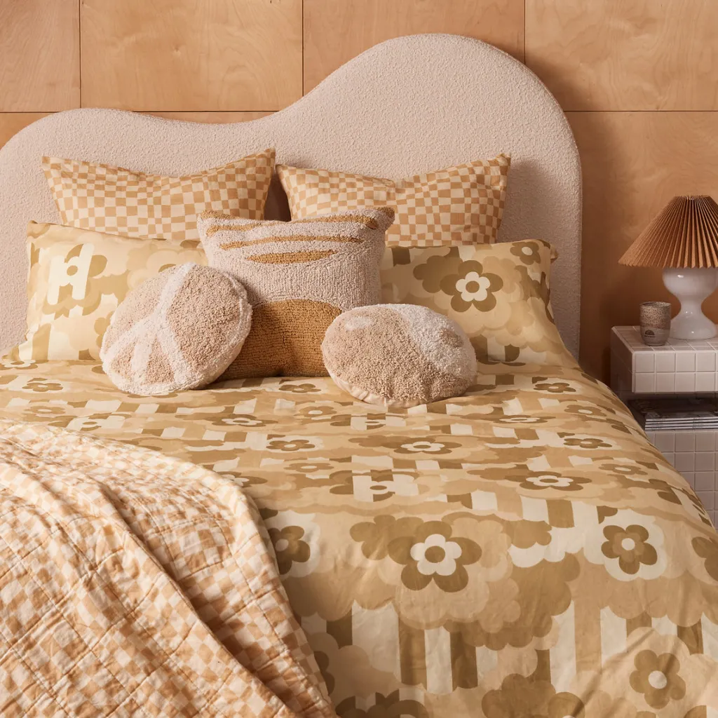 petal_puff_quilt_cover_an_1.webp Banabae Petal Puff Quilt Cover and Pillowcase Set- Adults Bedding