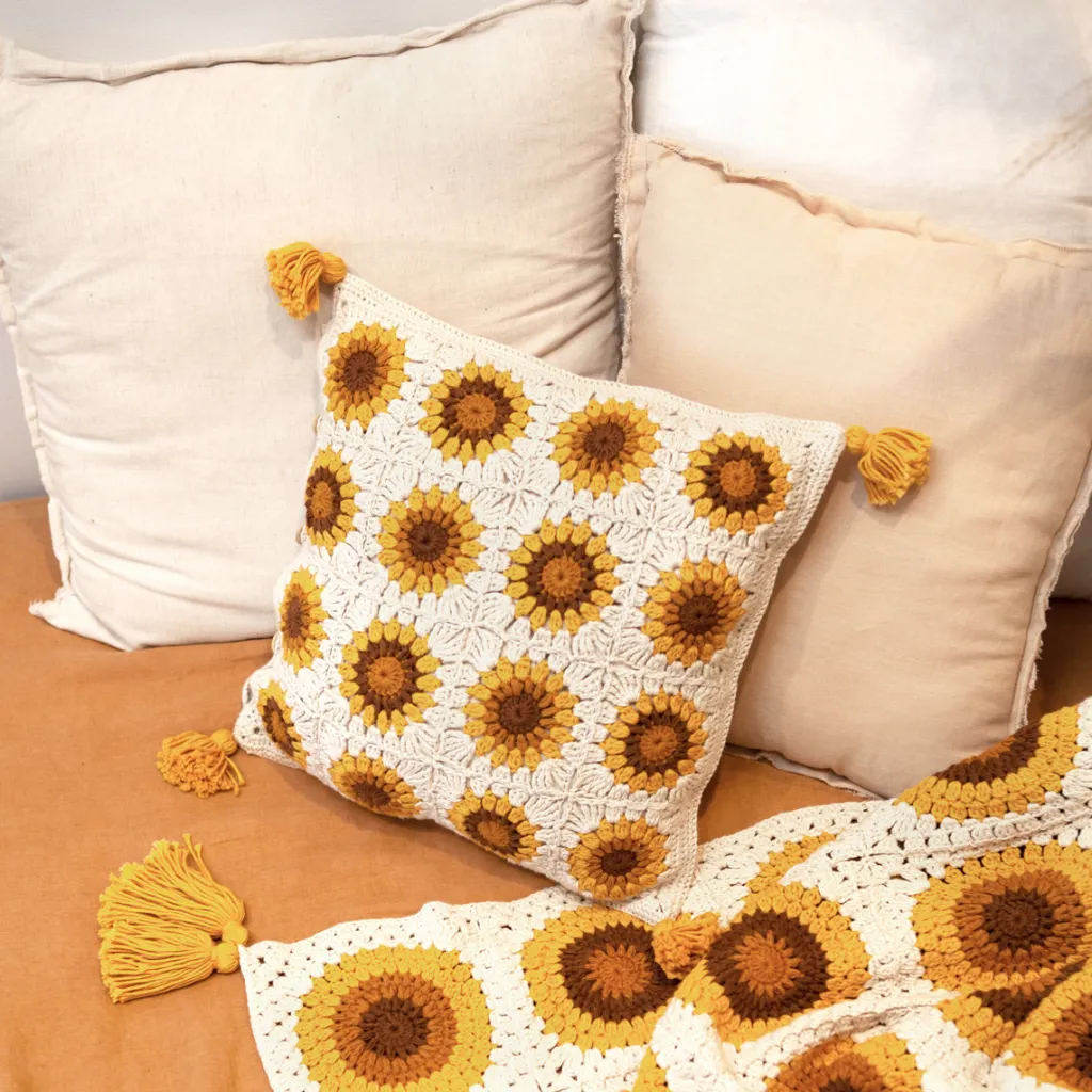sunflowers_crochet_cushio_2.webp Banabae Sunflowers Crochet Cushion Cover-Kids Kid's Bedding | Kid's Bedding