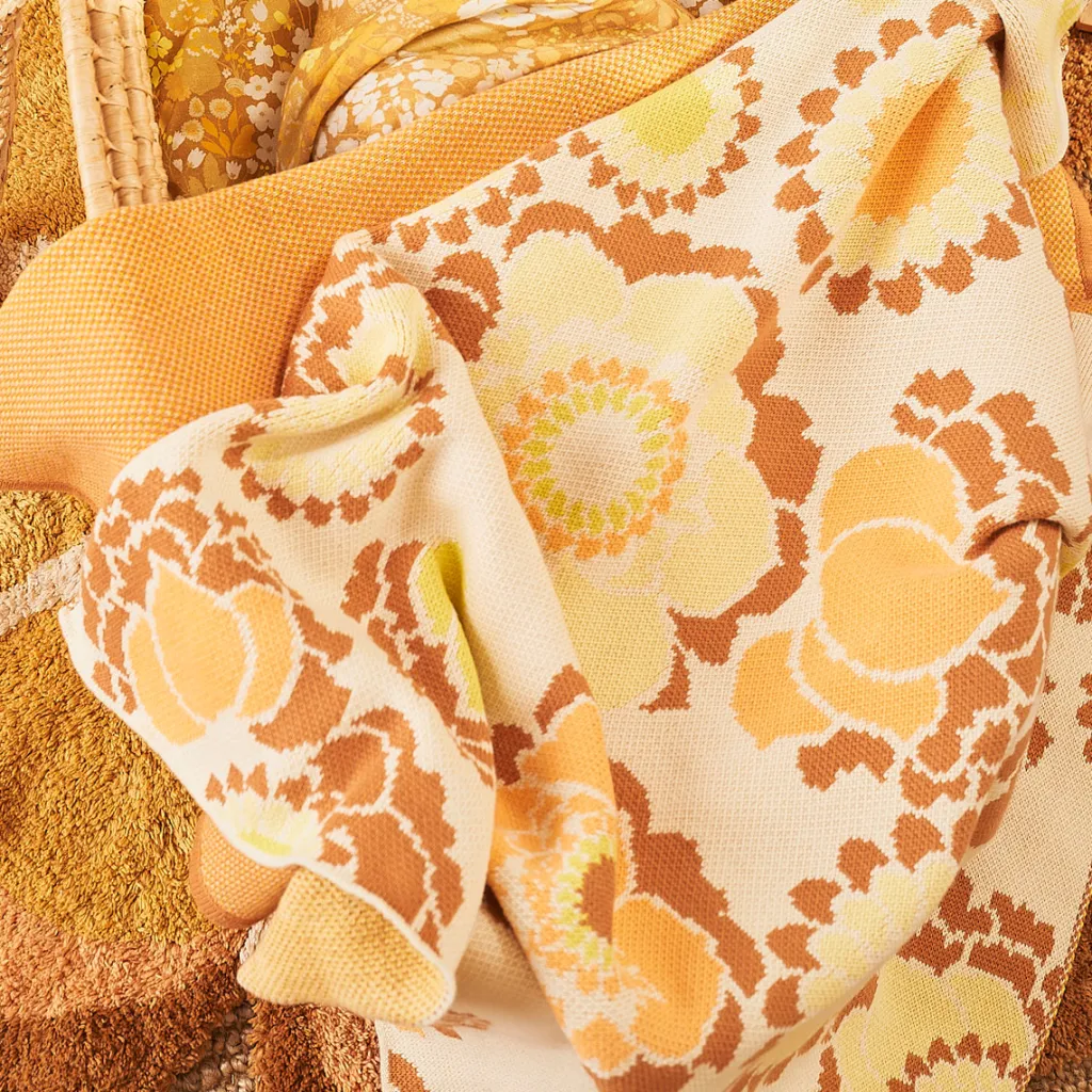 sunny_daze_floral_organic_1.webp Banabae Sunny Daze Floral Organic Cotton Blankie-Kids Kid's Bedding | Kid's Bedding